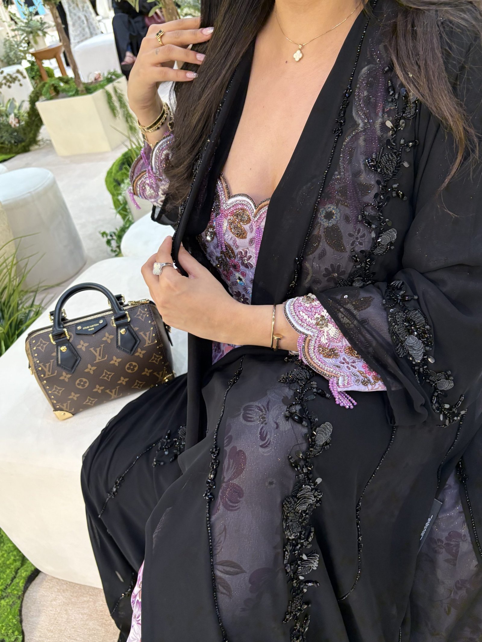 Royal abaya - الصورة 3